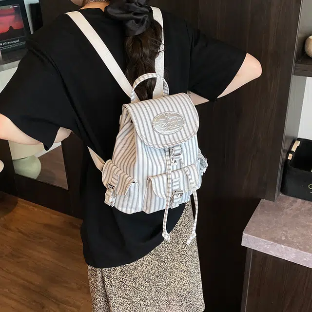 辛巴赫 百搭田园风可爱甜酷小众设计文艺感 尼龙 双肩包 女款 碎花/条纹