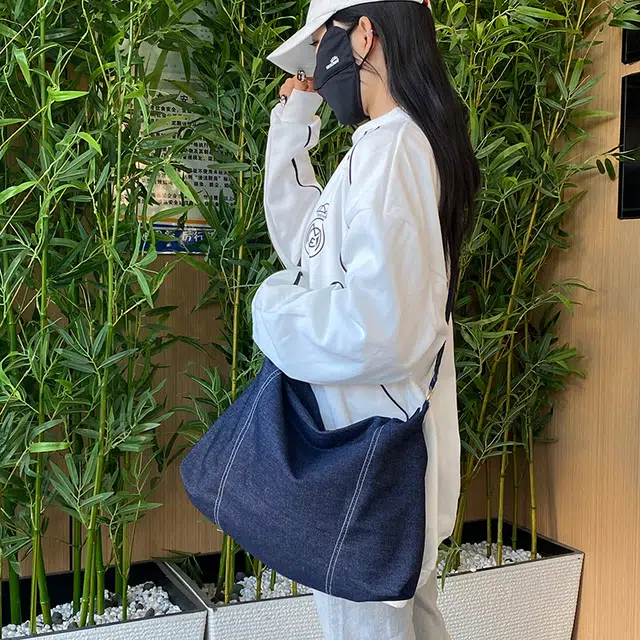 辛巴赫 复古慵懒简约时尚百搭 牛仔布 单肩包 常规 女款 多色