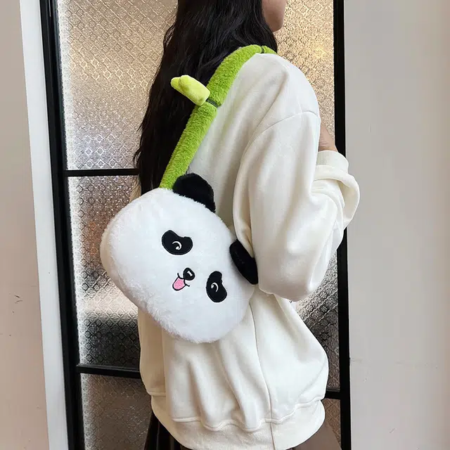 辛巴赫 时尚可爱卡通小众 毛绒 单肩包 女款 白色