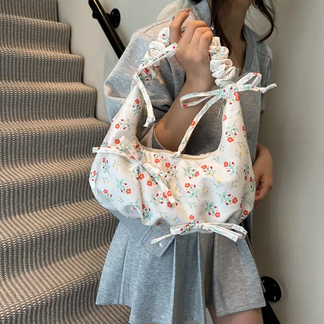 小众碎花褶皱肩带蝴蝶结甜美百搭 尼龙 单肩包 女款 多色