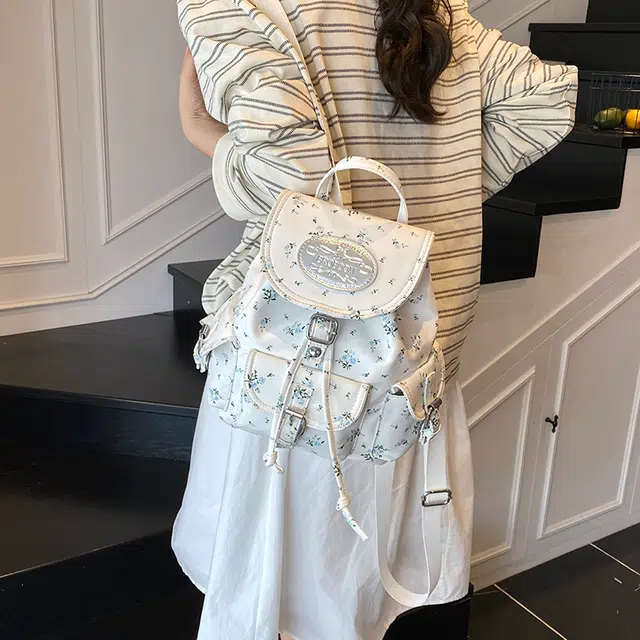 辛巴赫 百搭田园风可爱甜酷小众设计文艺感 尼龙 双肩包 女款 碎花/条纹