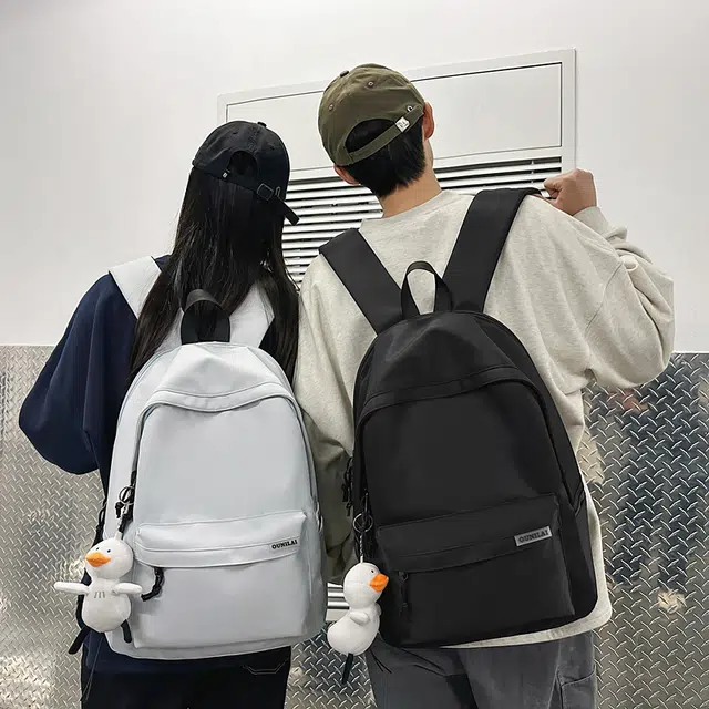 辛巴赫 简约百搭休闲学生书包大容量学院风潮流电脑背包 尼龙 双肩包 常规 男女同款情侣款 多色