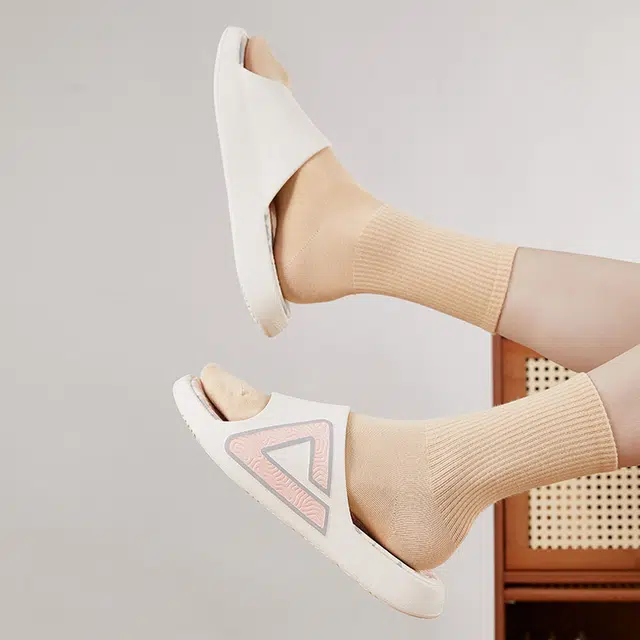 匹克 态极经典拖 牛奶咖啡 运动休闲百搭 时尚舒适潮流 静音防滑防磨一字拖鞋 男款 帆布白色粉