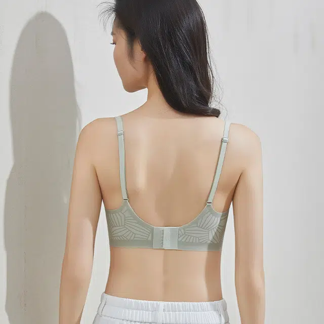 艾诗塔 夏季果冻胶内衣女超薄透气无痕聚拢收副乳软支撑无钢圈裹胸文胸 女款