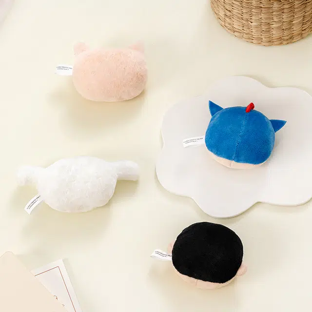 歪瓜出品 蜡笔小新 大头毛绒磁吸 可爱丑萌 生日佳品 睡觉抱枕 谷圈冰箱贴
