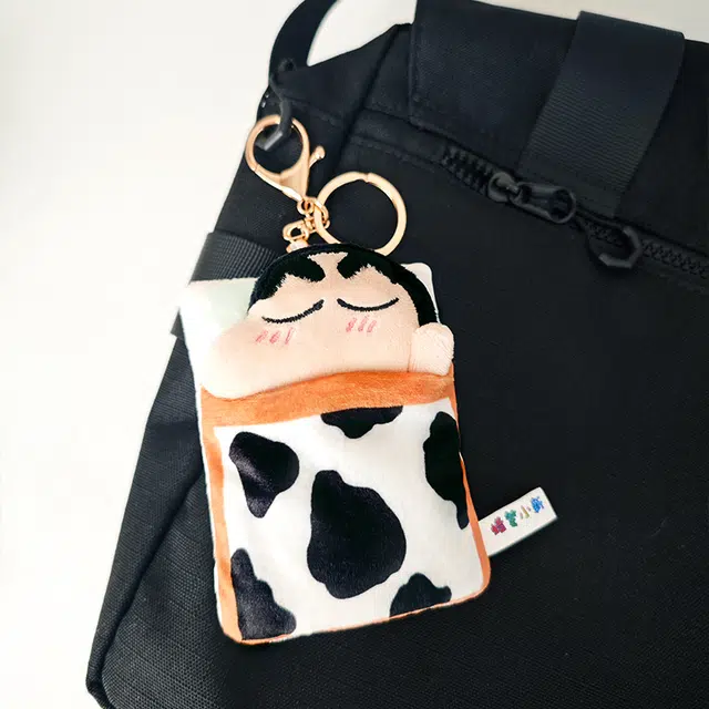 歪瓜出品 蜡笔小新角色 毛绒钥匙扣公仔玩偶 可爱卡通书包挂饰 谷圈挂件