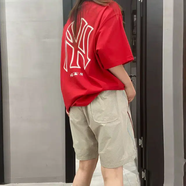 西行纪 美式复古高街网眼打孔设计感宽松舒适撞色织带三条杠伞兵速开裤百搭通勤直筒亲肤透气薄款冰丝凉感运动休闲短裤 男女同款