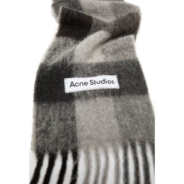 Acne Studios