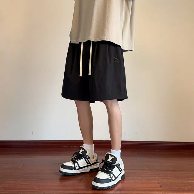 YZ