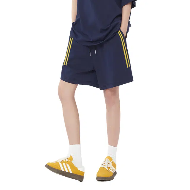 YZ