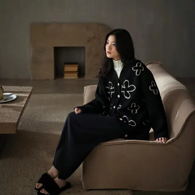 雅鹿 时尚高级气质花朵满印超柔舒适居家保暖可外穿睡衣套装 女款 黑色