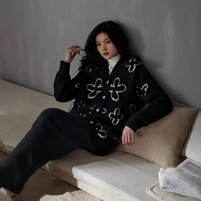 雅鹿 时尚高级气质花朵满印超柔舒适居家保暖可外穿睡衣套装 女款 黑色