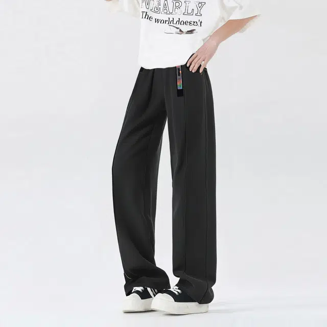 OPMO SS25 vibe