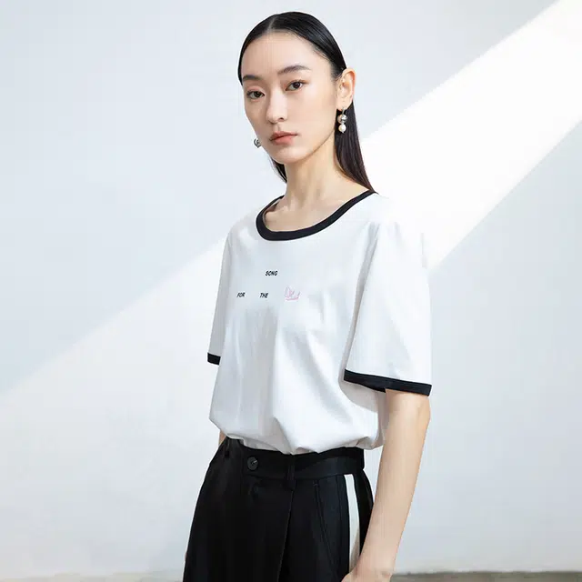 THE SEA LIFE T