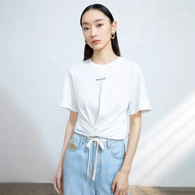 THE SEA LIFE T