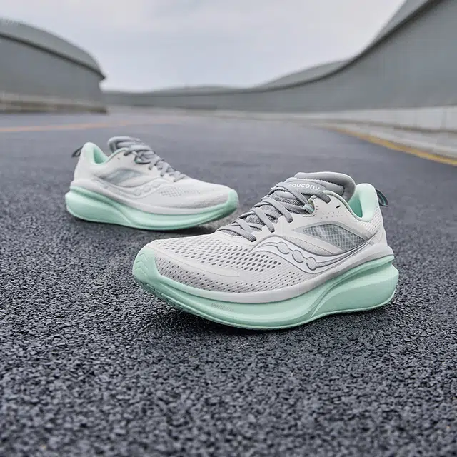 Saucony OMNI 22
