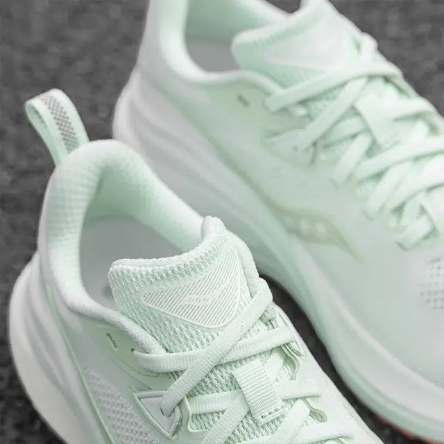 Saucony MARSHAL