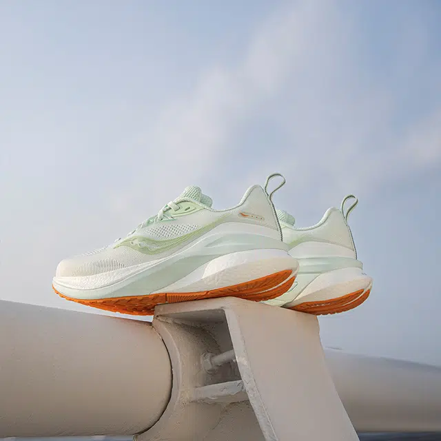 Saucony MARSHAL