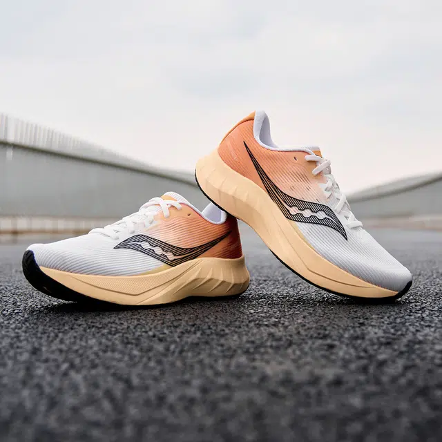 Saucony TIDE 2