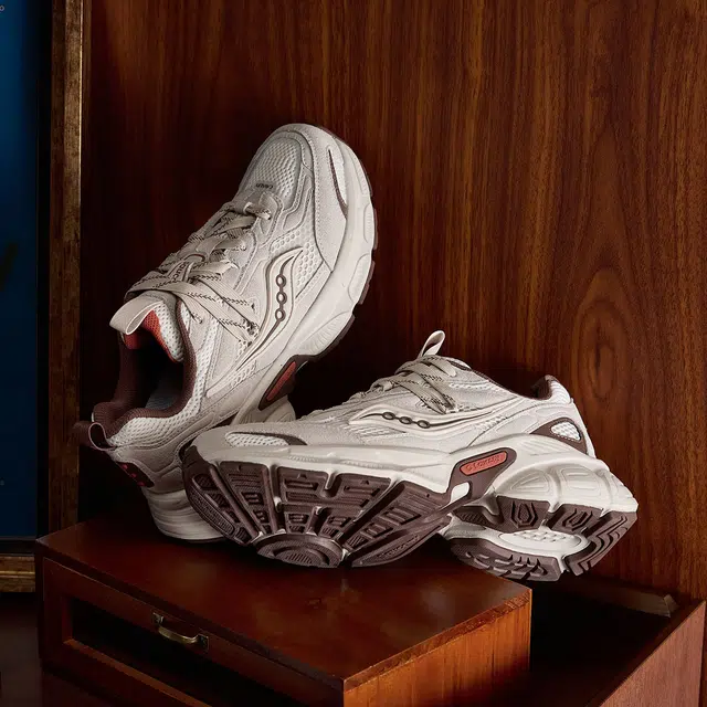 Saucony 2K CAVALRY