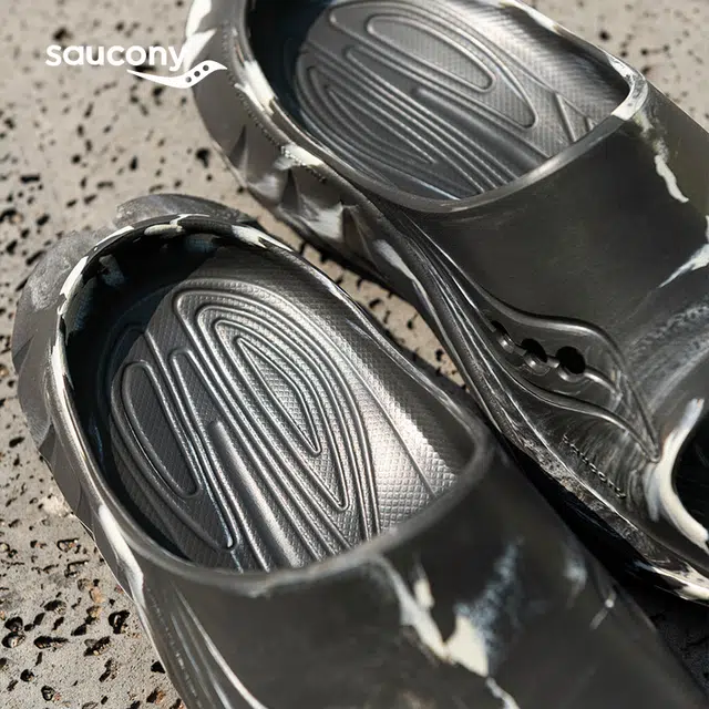Saucony