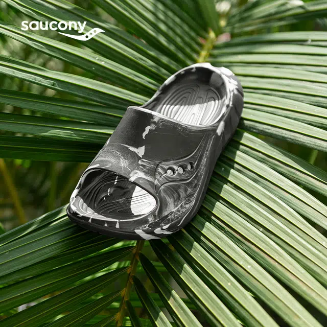 Saucony