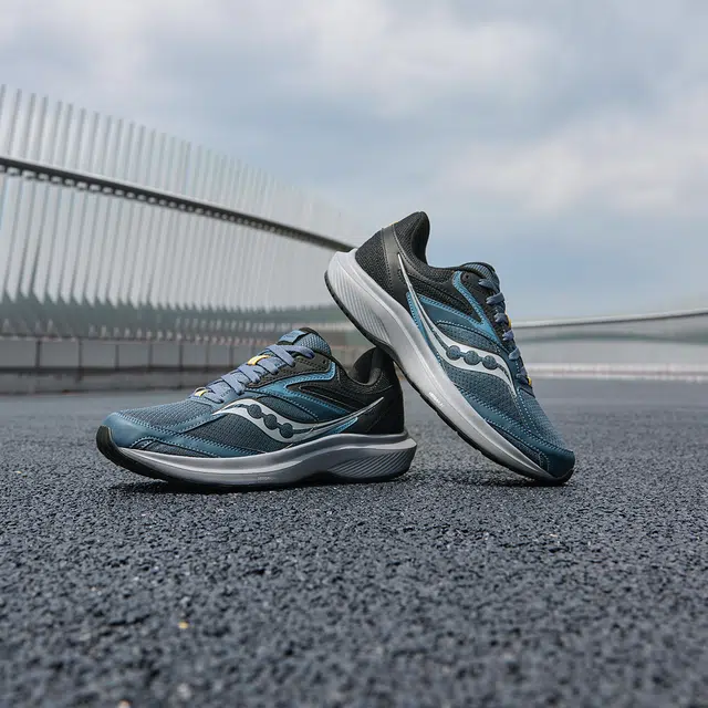 Saucony COHESION 17