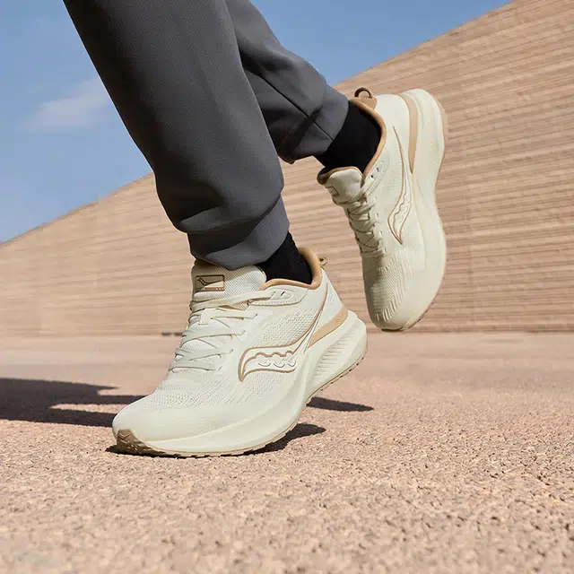 Saucony PUFF 2