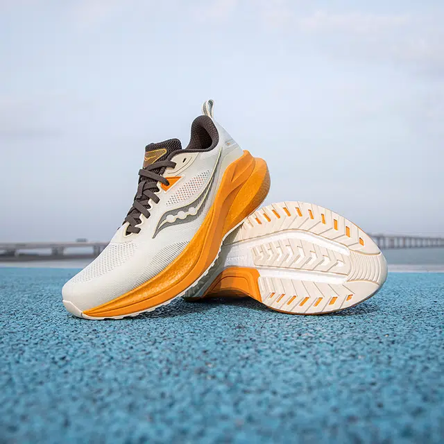 Saucony MARSHAL