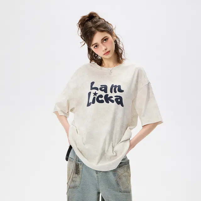 LAMLICKA T