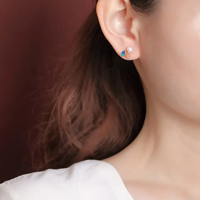 S925