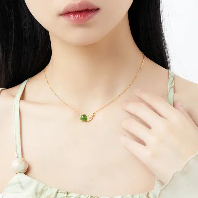 S925