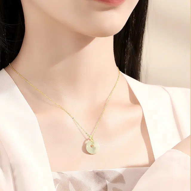 S925