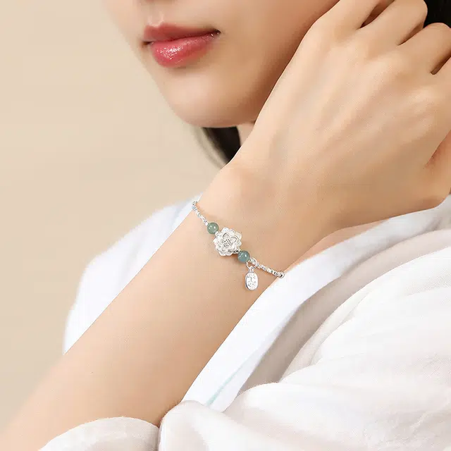 S925