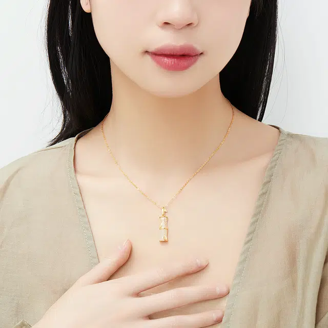 S925