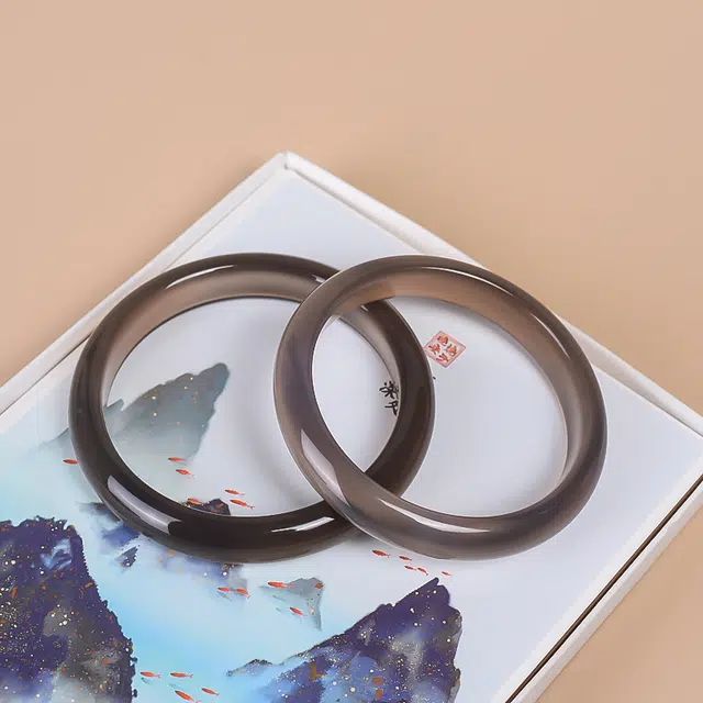 妈妈的礼物 烟雨江南烟灰色圆条美人镯 中式古风气质日常清冷风高级灰冰感 玉髓 玉石手镯 女款