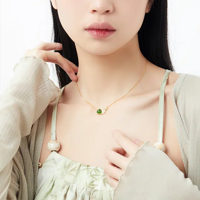 S925
