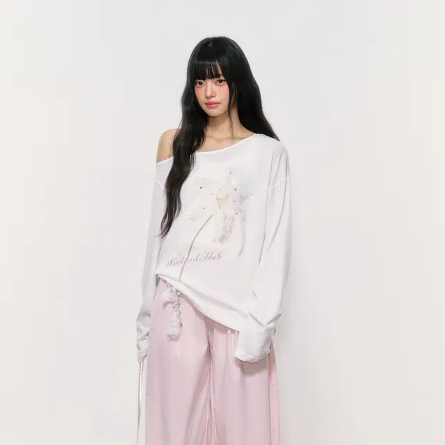 WEEKEND HUB T