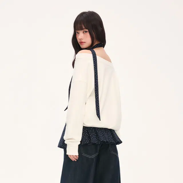 WEEKEND HUB chic2025