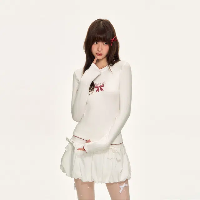 WEEKEND HUB T