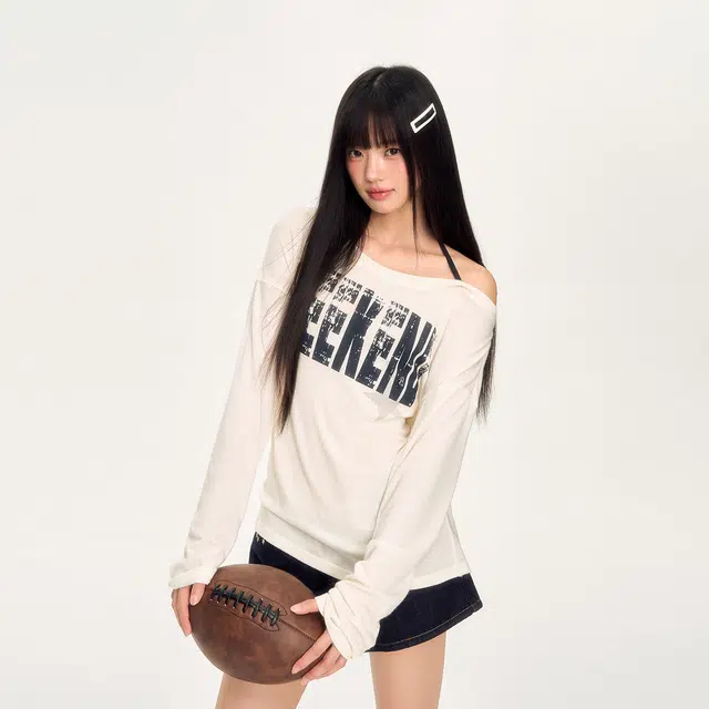 WEEKEND HUB T