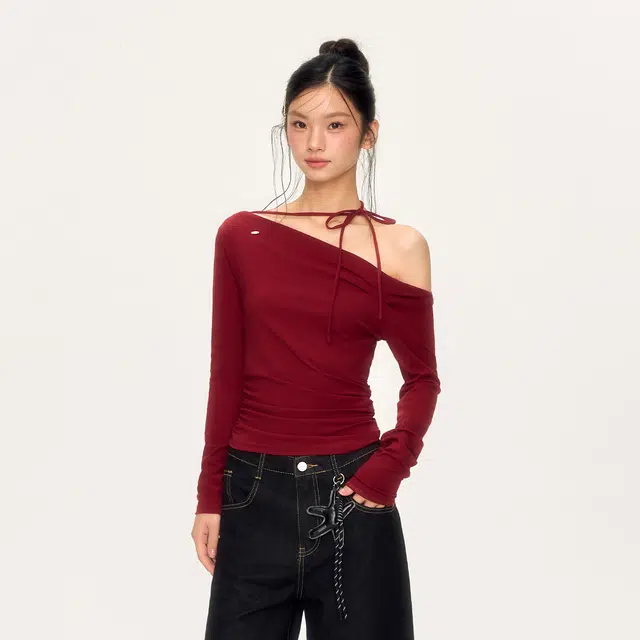 WEEKEND HUB T