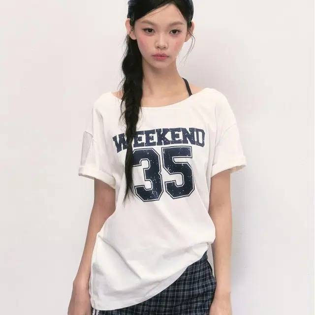 WEEKEND HUB T