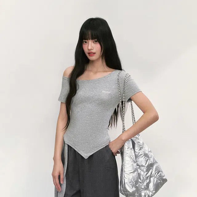 WEEKEND HUB T