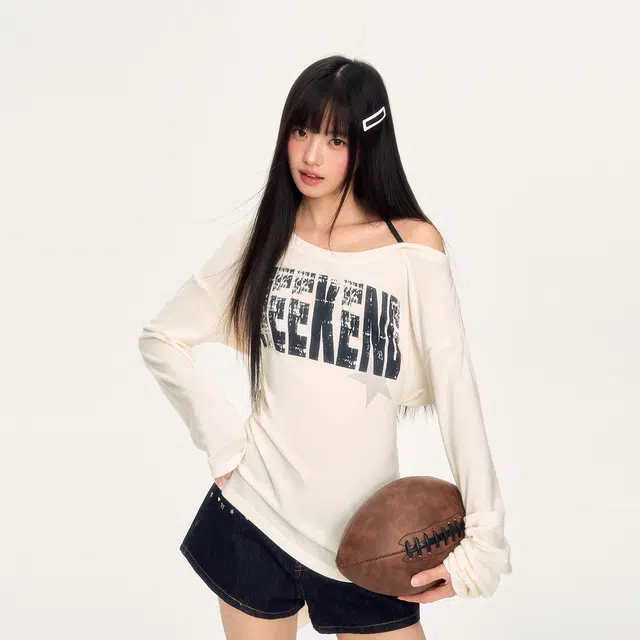 WEEKEND HUB T