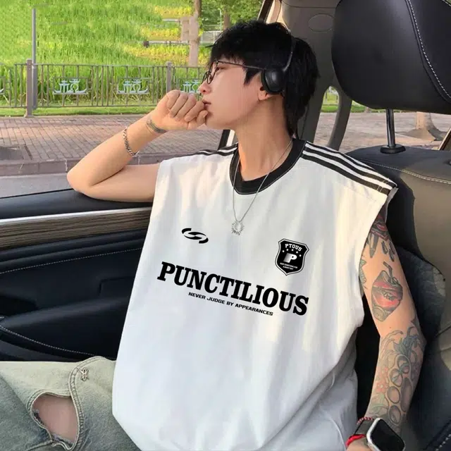 PUNCTILIOUS