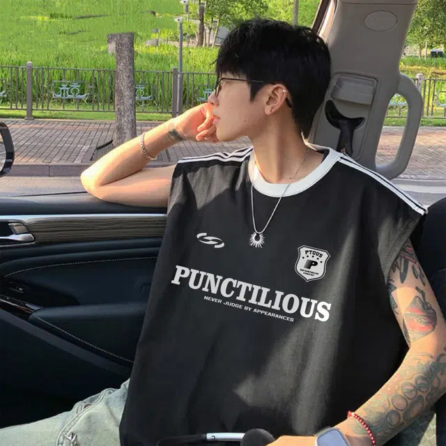 PUNCTILIOUS