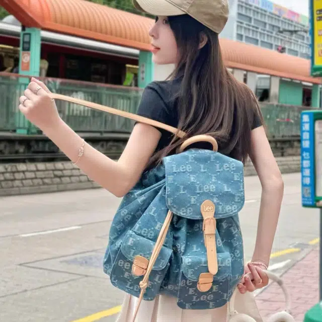 Lee New Vintage