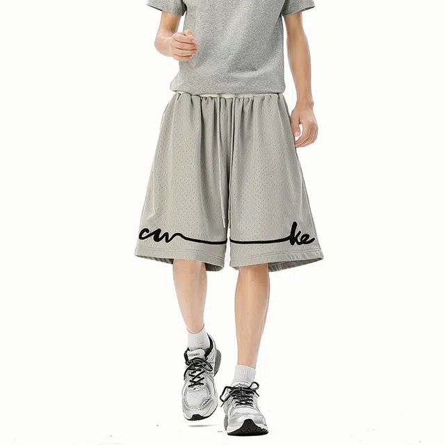 欧路得 户外字母刺绣网眼轻薄透气运动宽松阔腿夏季五分裤休闲短裤 男款