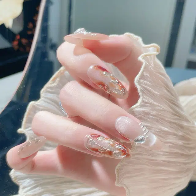 彩柚树 纯手工美拉德高级感法式猫眼  穿戴甲 椭圆粉色晕染 可爱